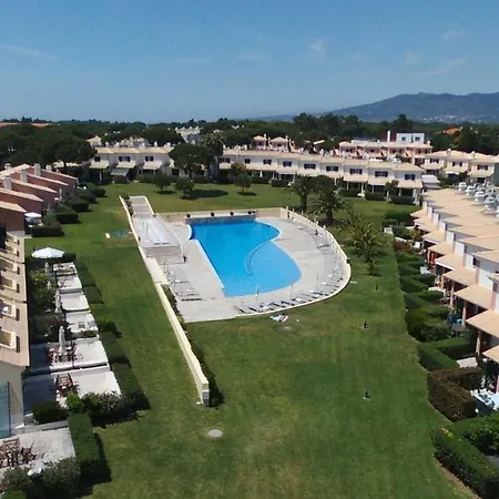 Lovely In Vila Bicuda Ii Holiday park *